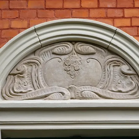 Mała Secesja - Dla Wyjątkowych Gości, Niż - 120 Lat Historii, Komfort, Prywatność *